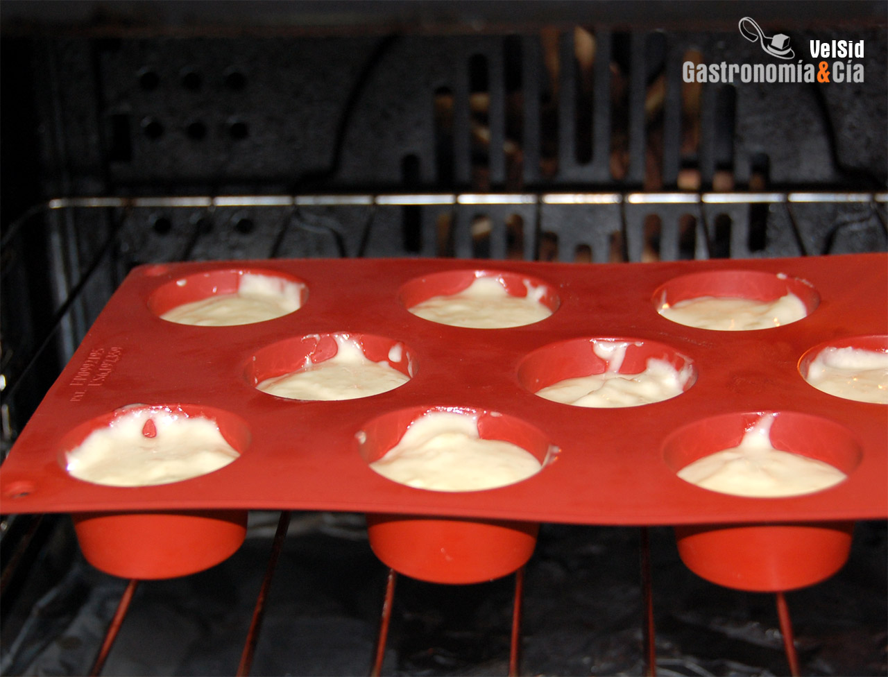 Magdalenas de piña y coco