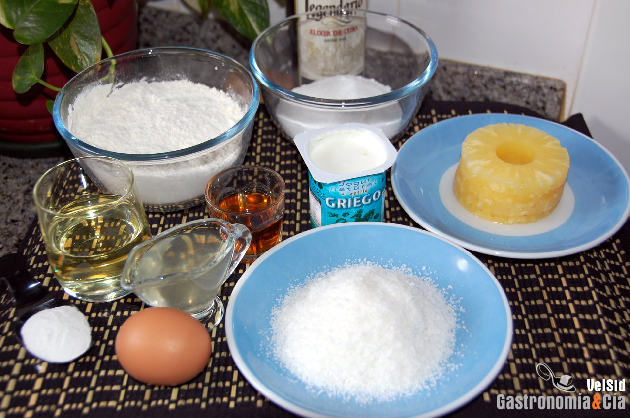 Magdalenas de piña y coco