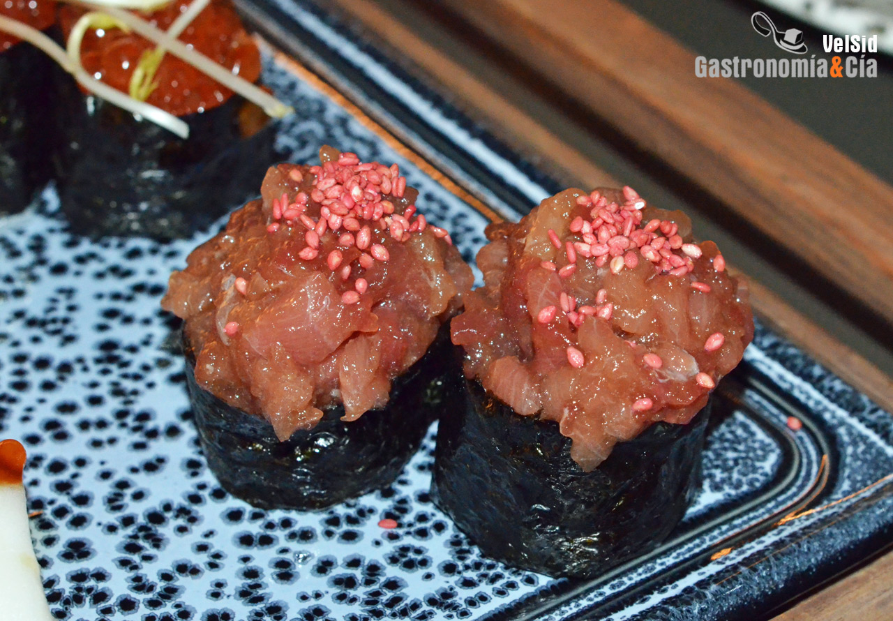 Degustación de sushi y algo más