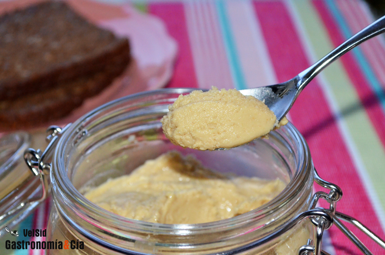 Cómo hacer mantequilla de almendras