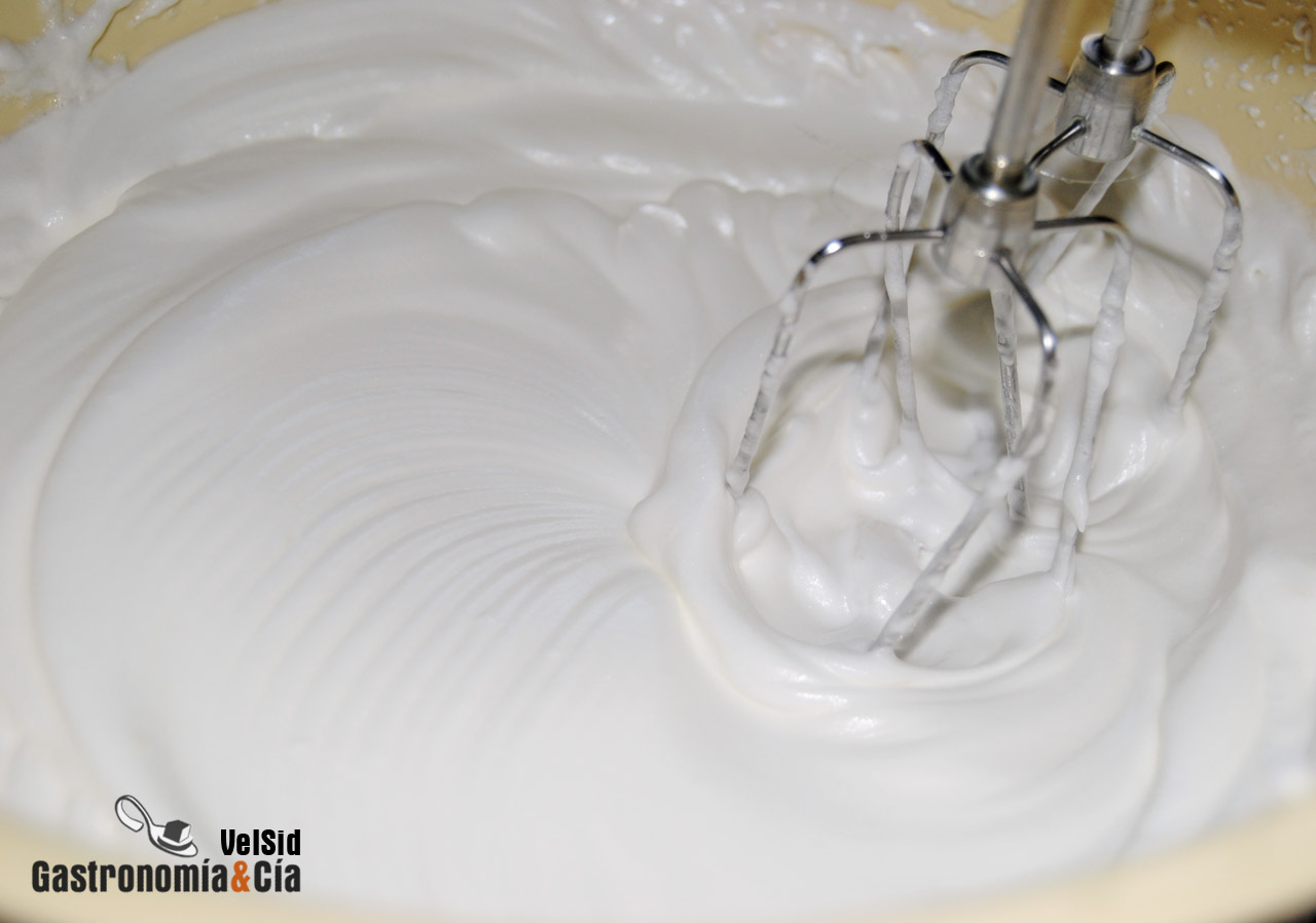 Cómo hacer merengue italiano