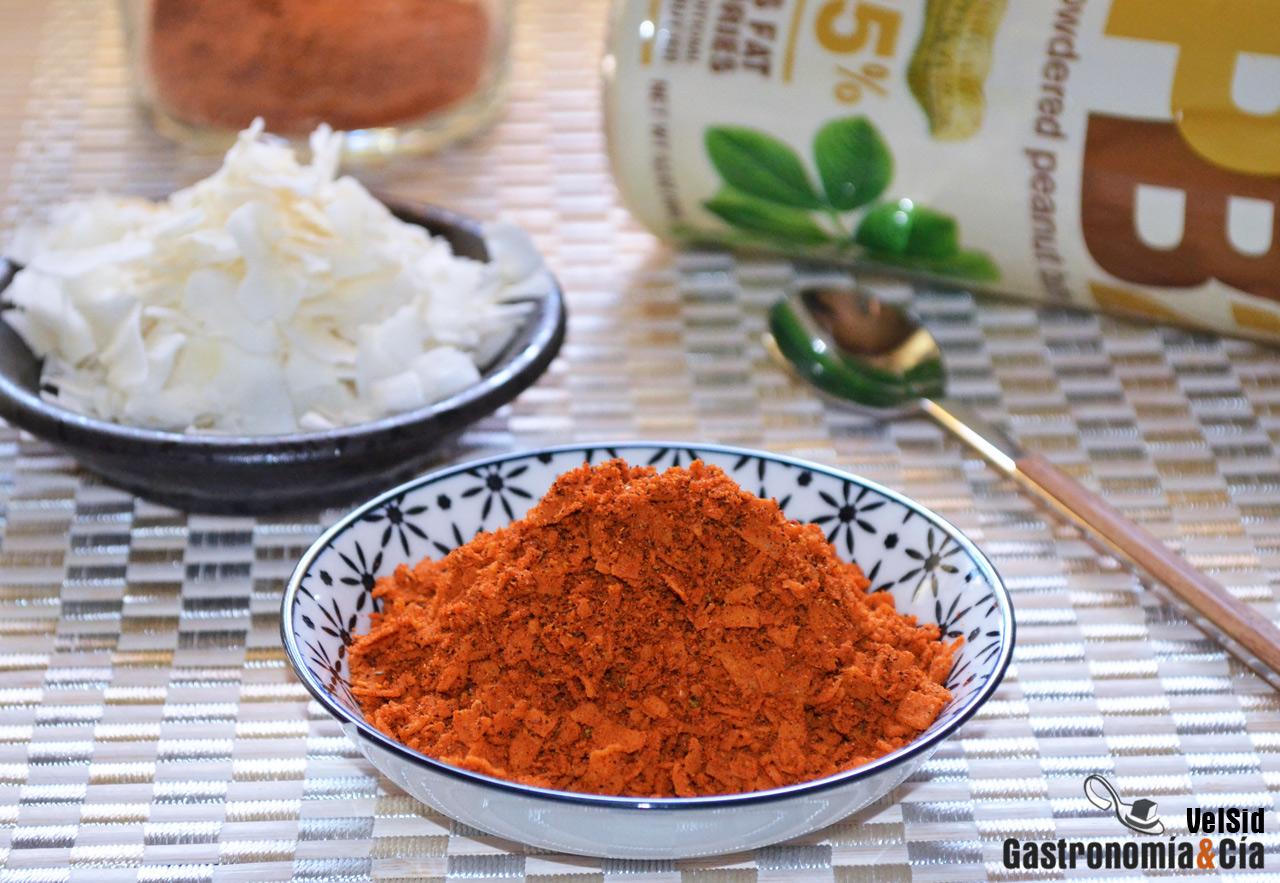 Mezcla de especias con curry, coco y cacahuete para rec