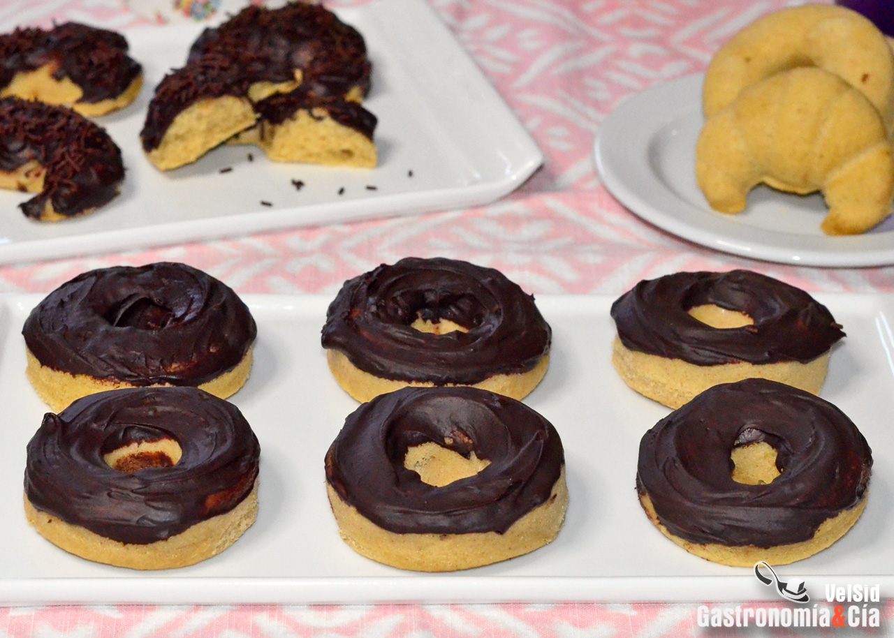 Croissants o donuts de avena y kéfir
