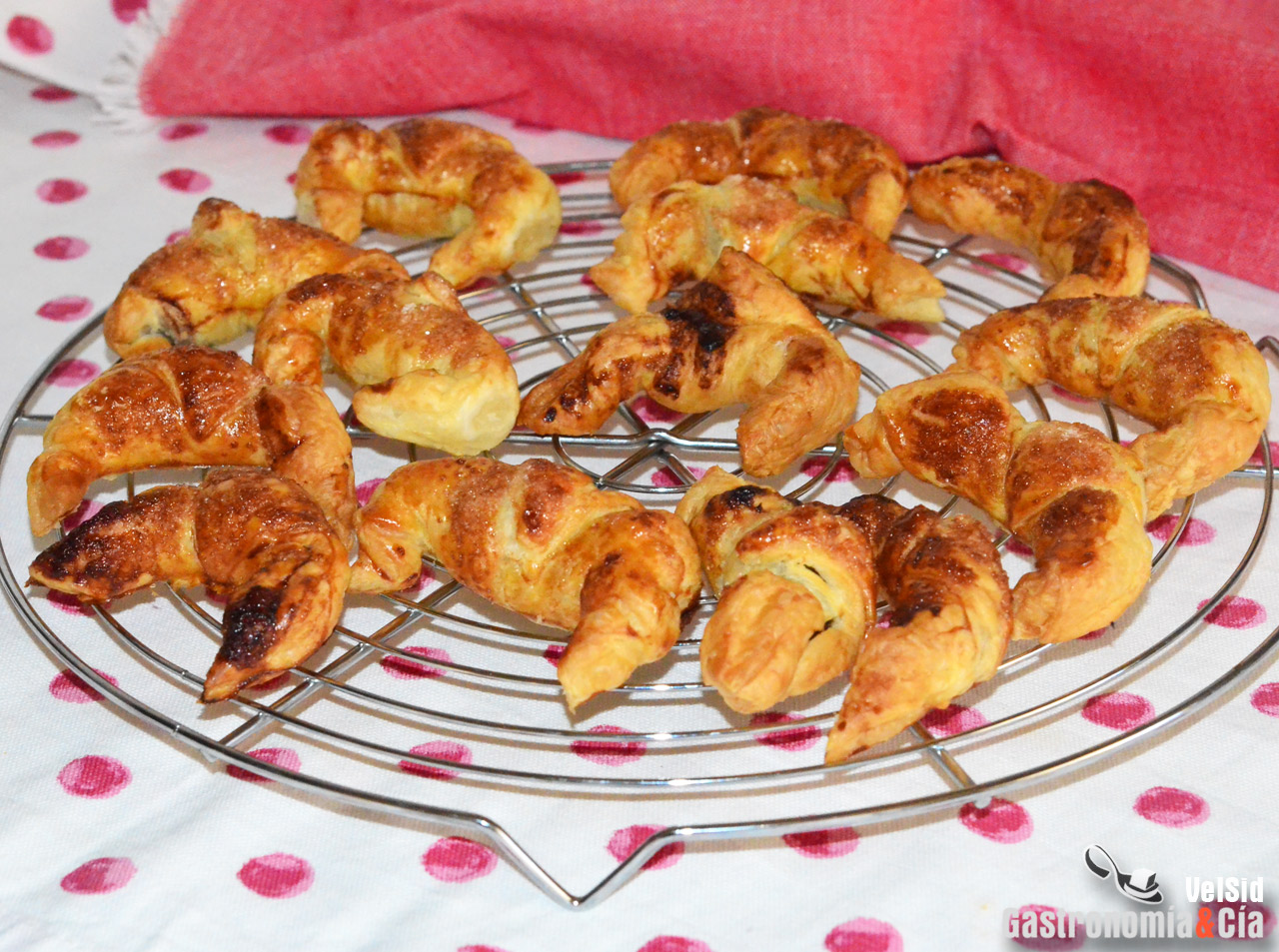 Mini croissants de hojaldre y Nutella en 10 minutos