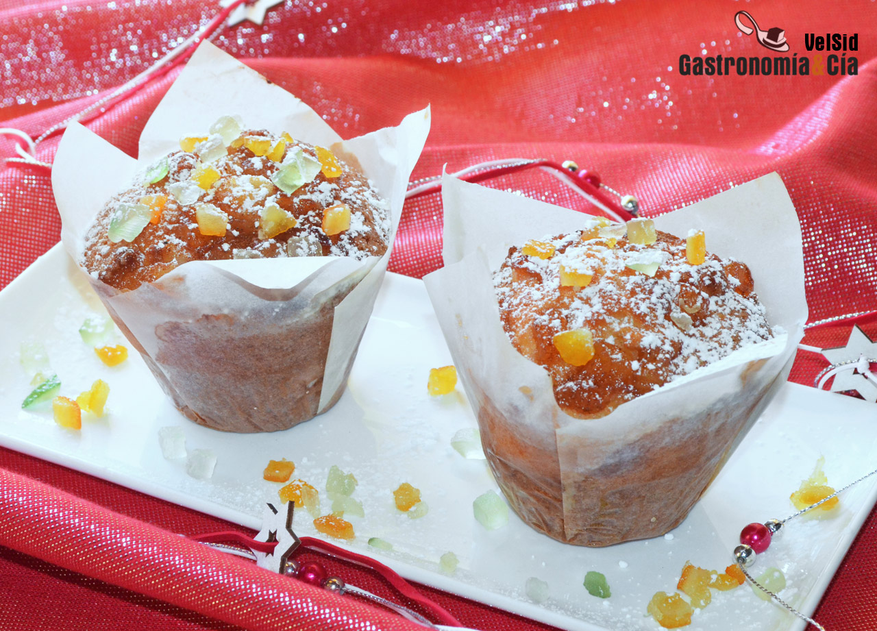 Muffins de avena con frutas confitadas para Navidad