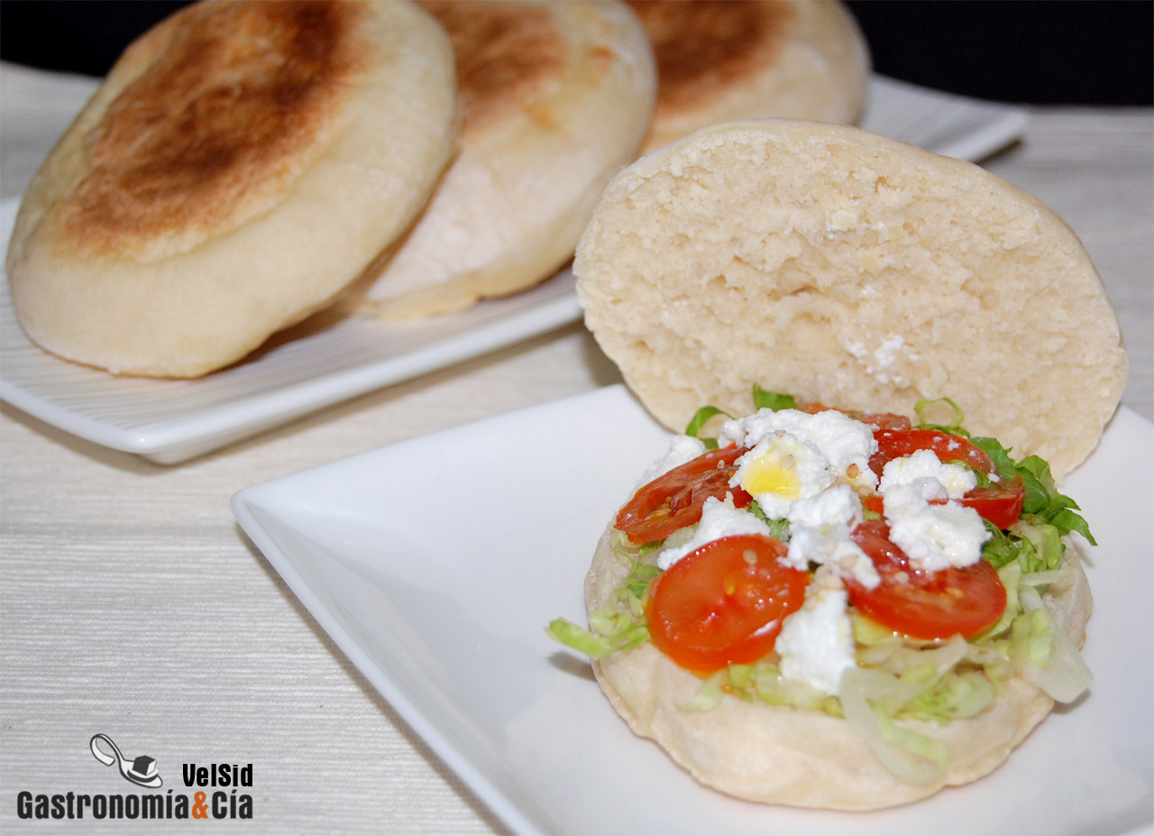 Muffins ingleses con suero de mantequilla