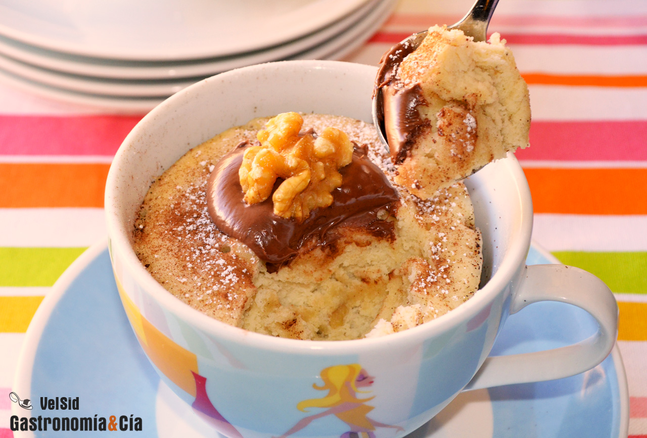 Mug Cake de plátano y nueces