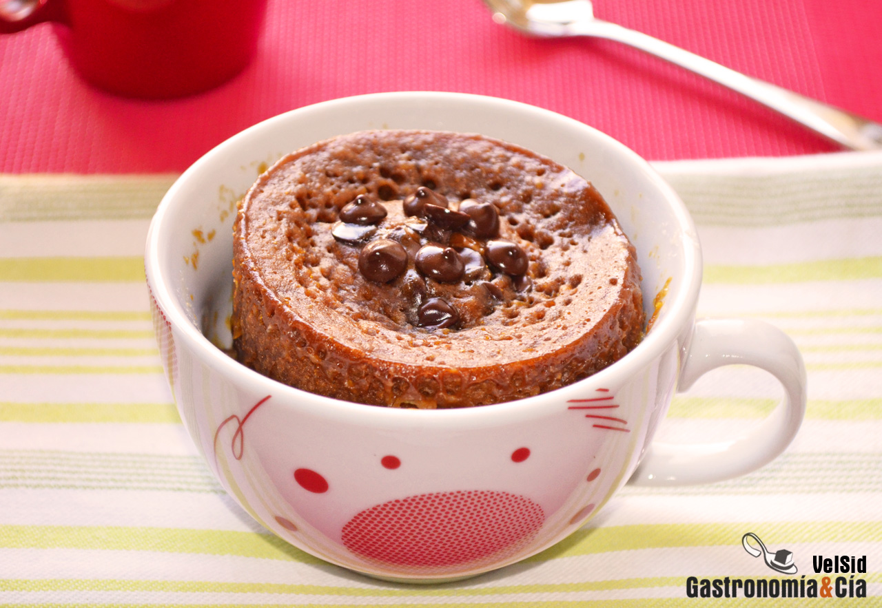Mug Cake de almendra y toffee
