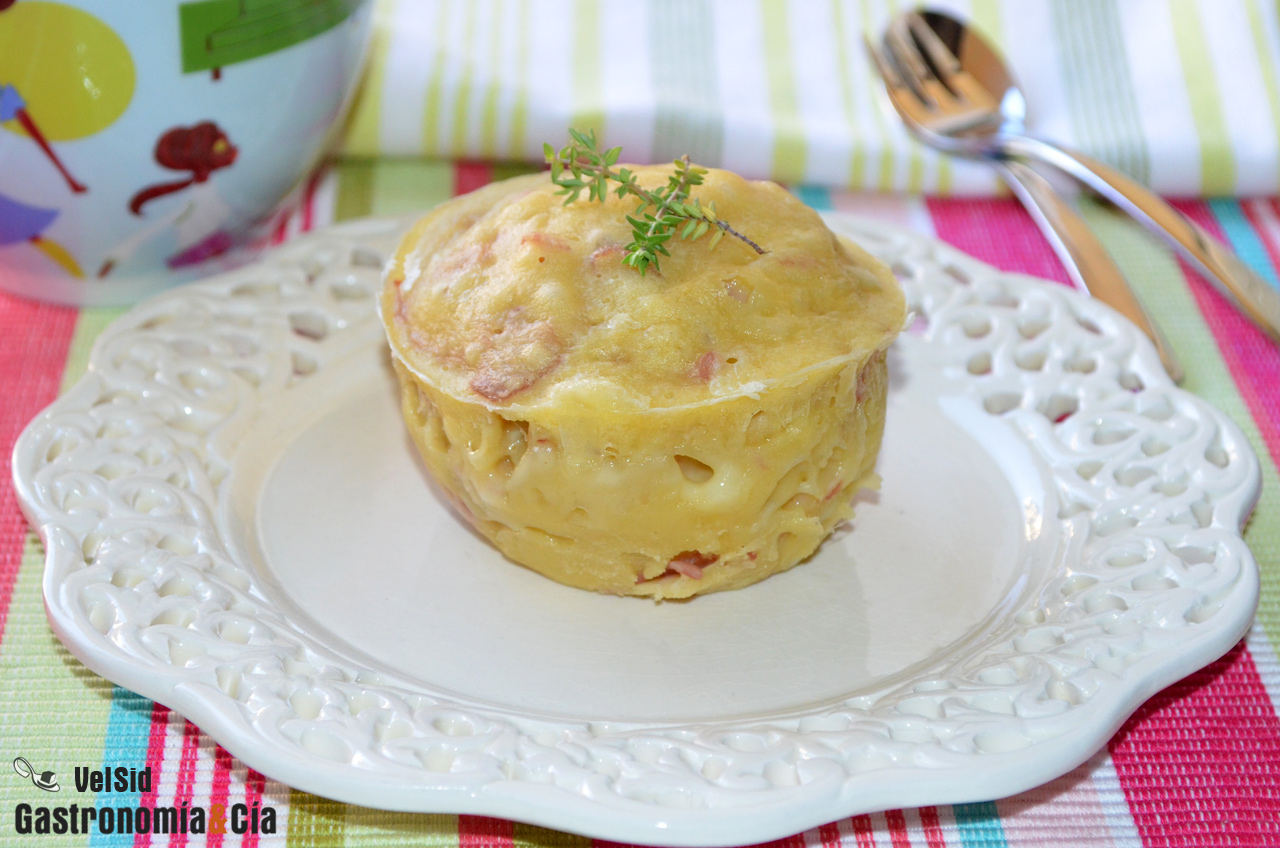 Mug cake de jamón y queso