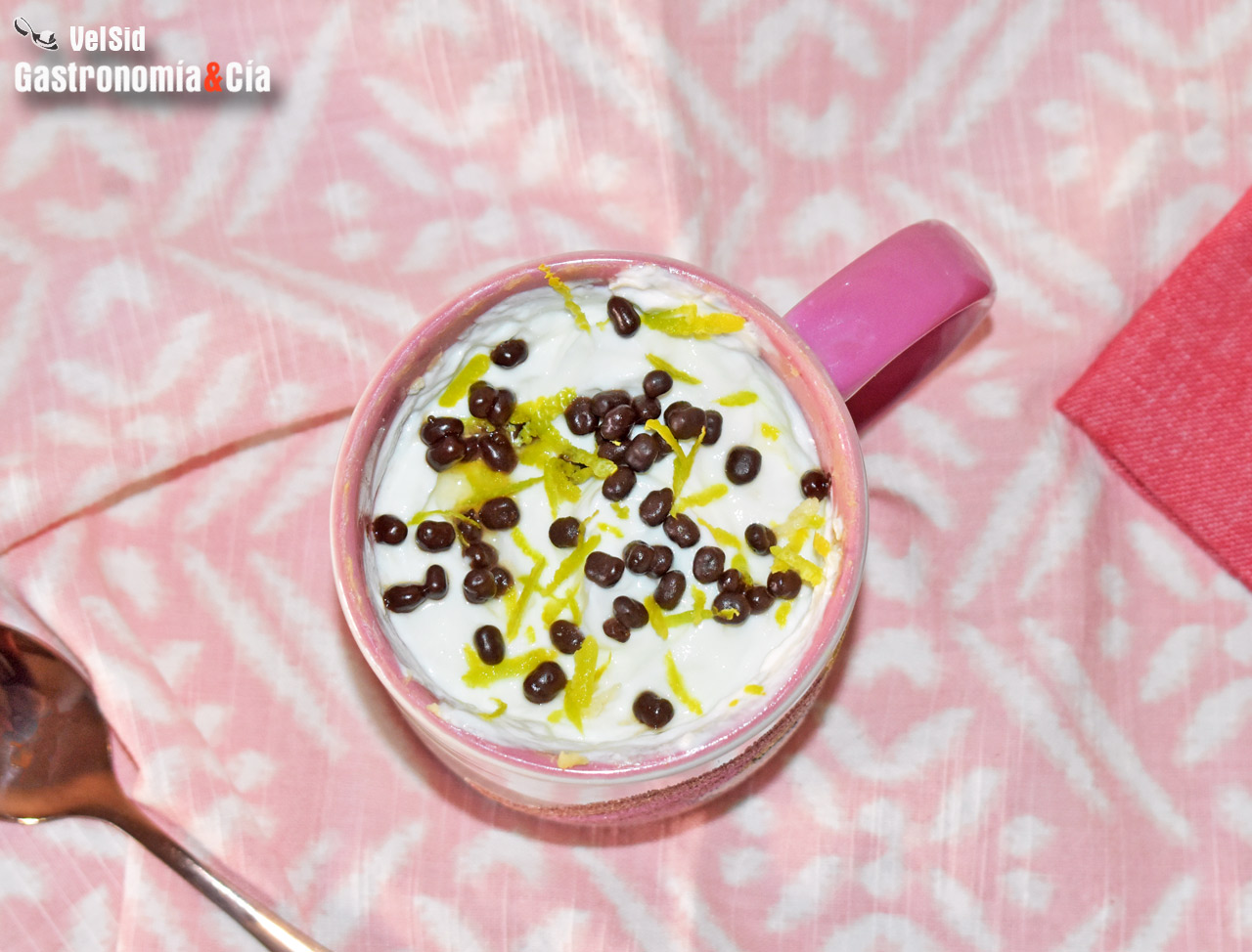 Mugcake de limón rico en proteínas