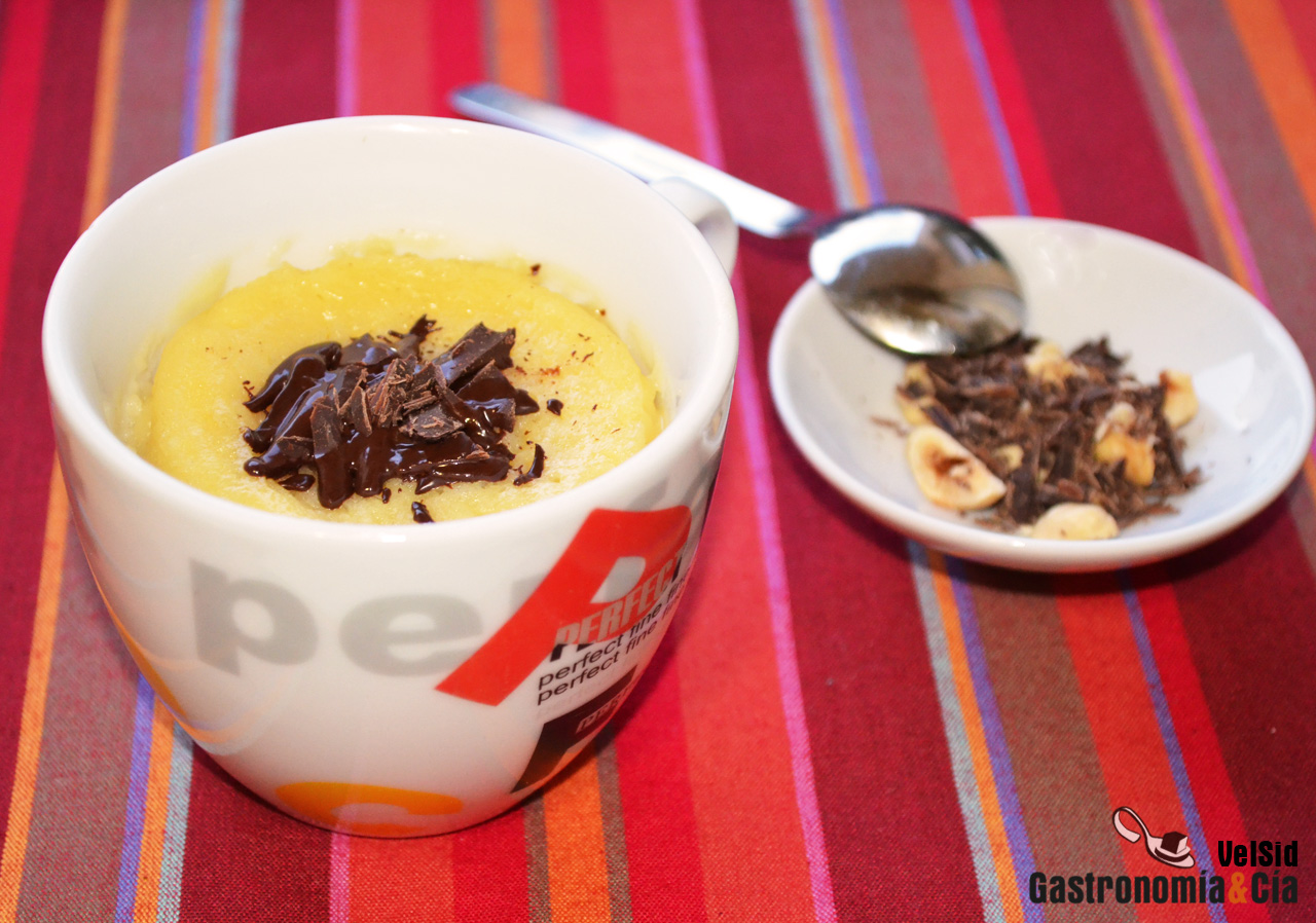 Mug Cake de yogur griego