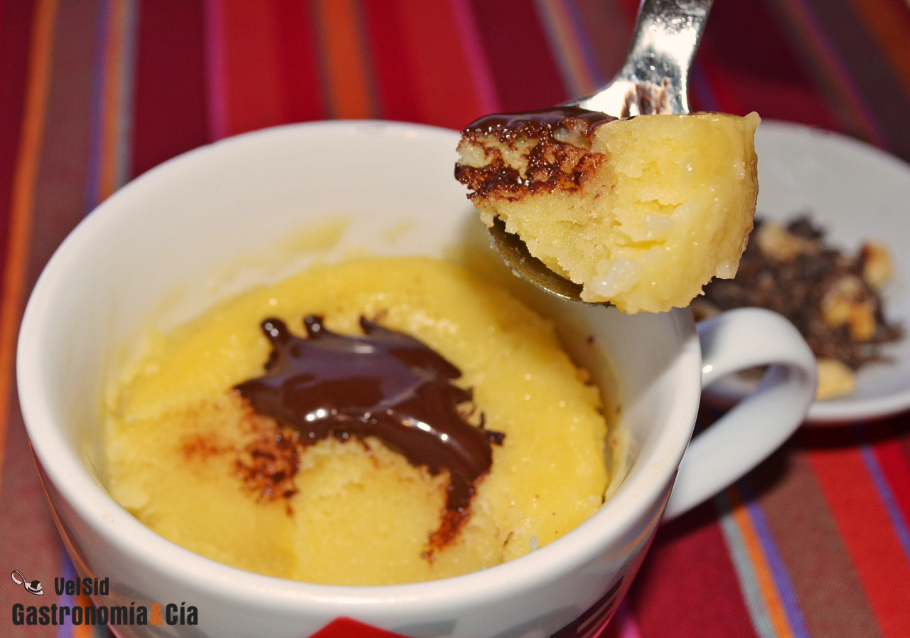Mug Cake de yogur griego