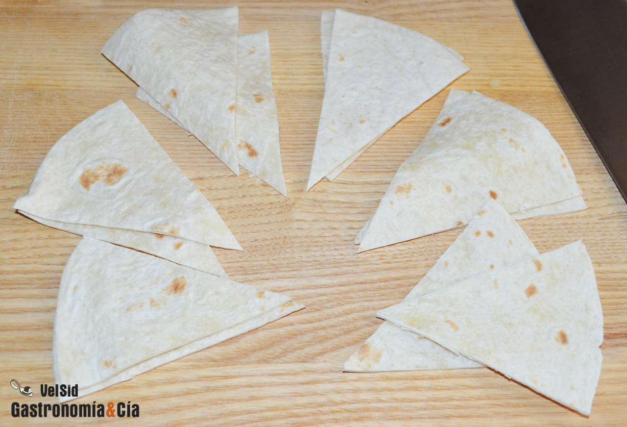 Tortillas mexicanas fritas para hacer nachos