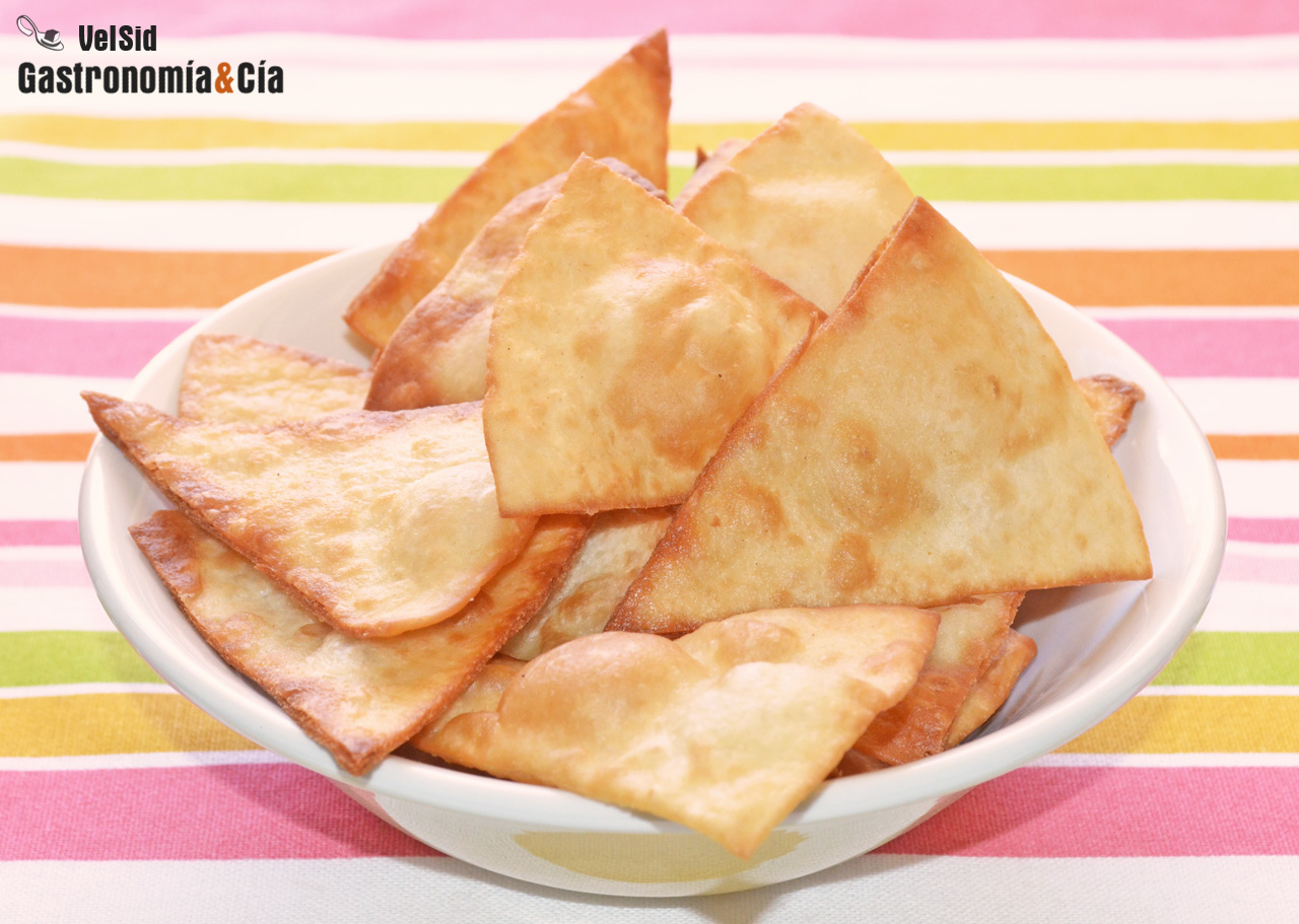 Tortillas mexicanas fritas para hacer nachos