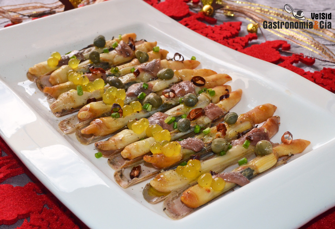 Navajas a la parrilla con anchoas y lima-limón