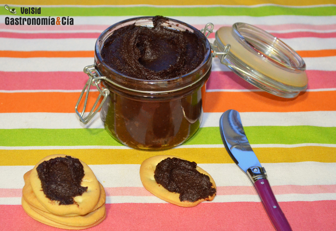 Leche, cacao, avellanas y edulcorante, la ‘Nutella fitn