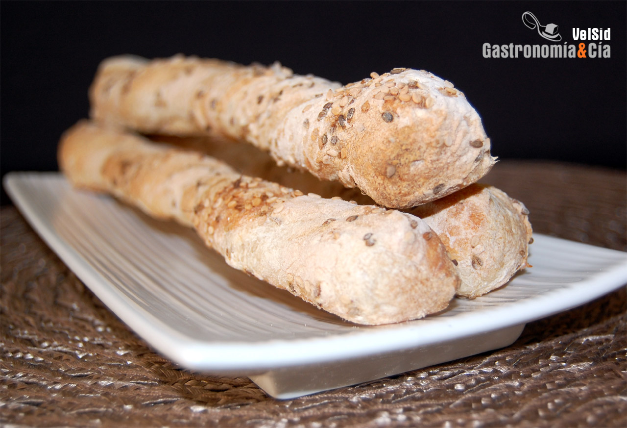 Palitos de pan con sésamo y anís