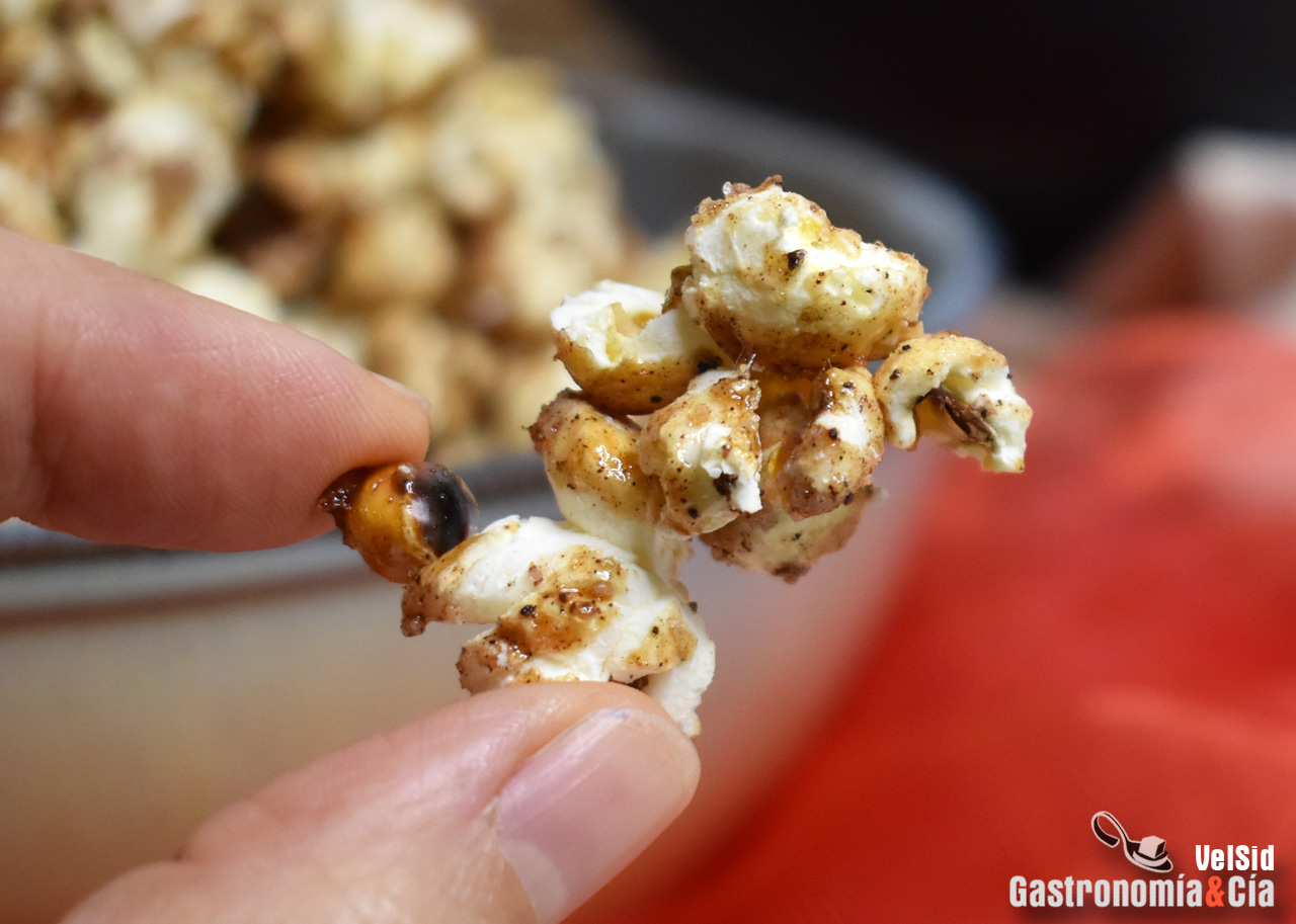 Palomitas de maíz dulces con especias