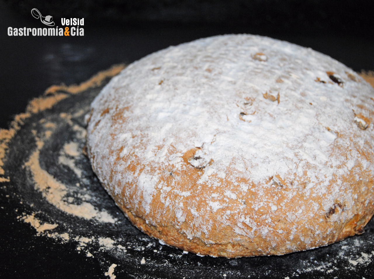 Pan de cebolla y laurel