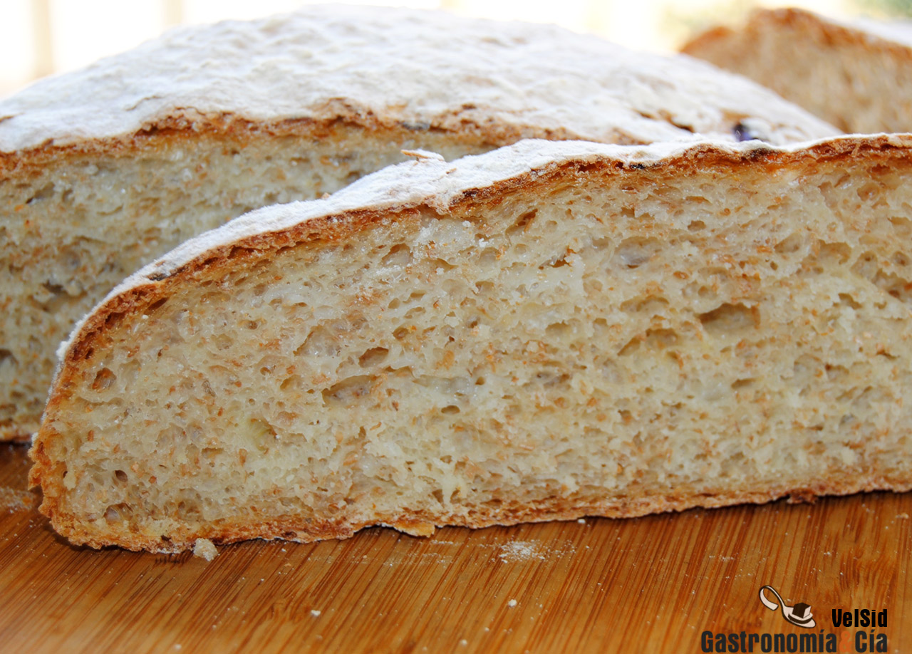 Pan de cebolla y laurel