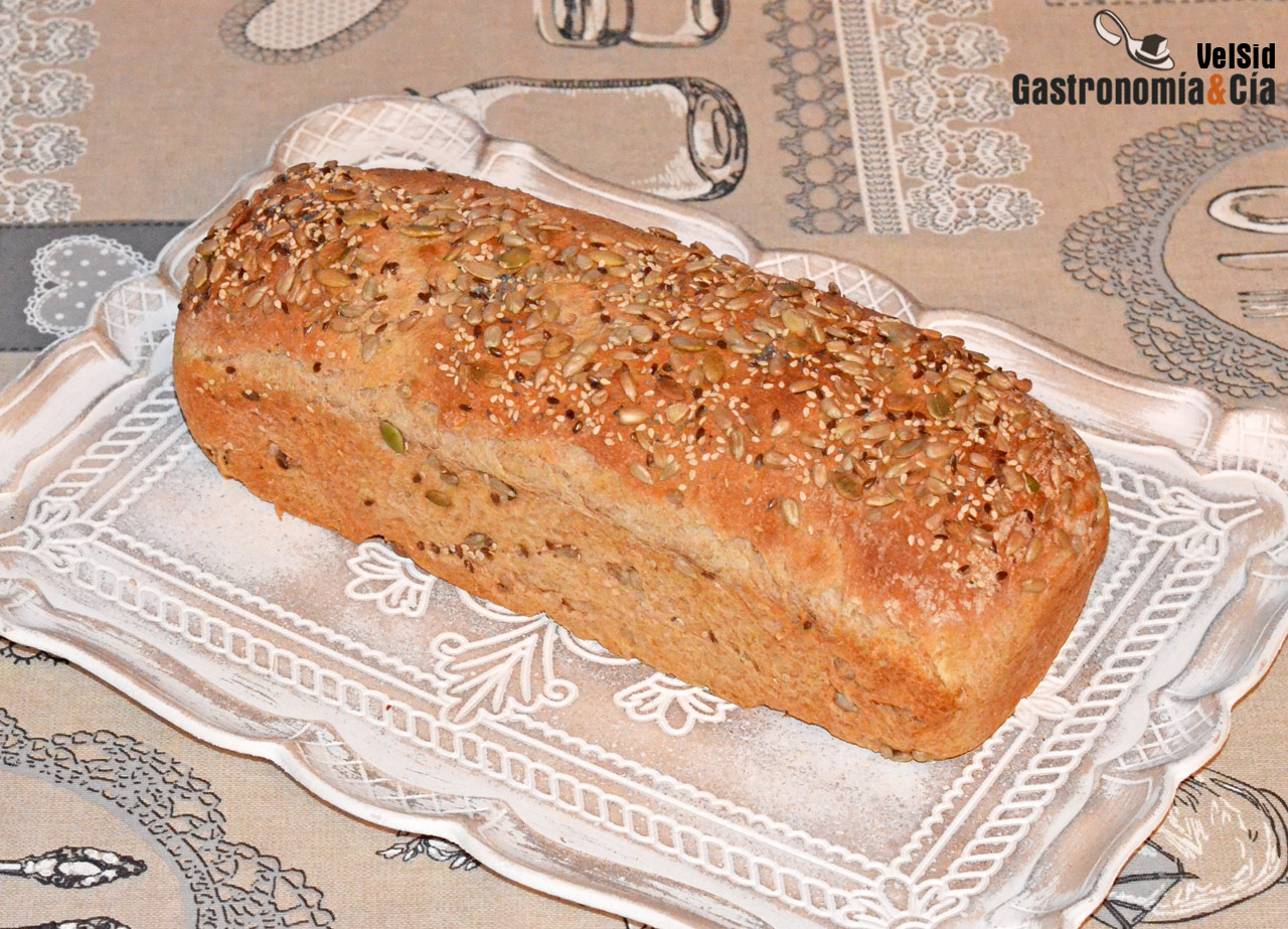 Pan de molde de espelta y leche fermentada