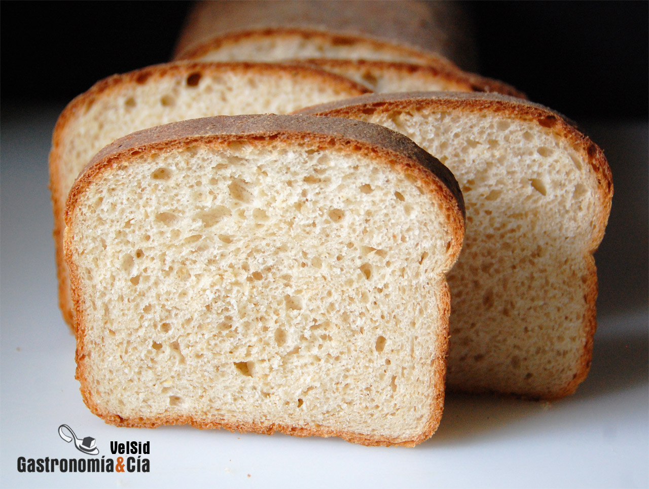 Pan de molde y avena