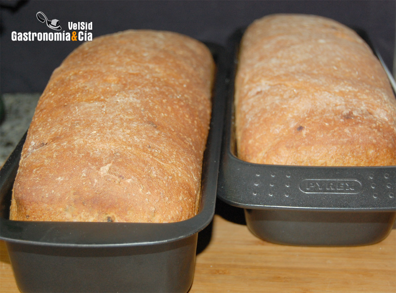 Pan de molde con pasas y yogur