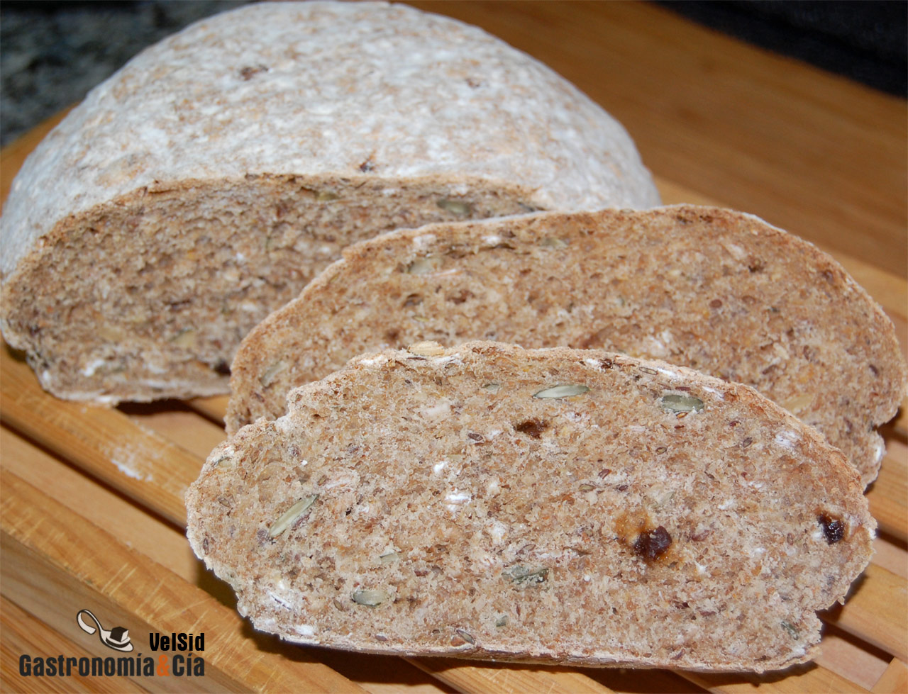 Pan integral con muesli