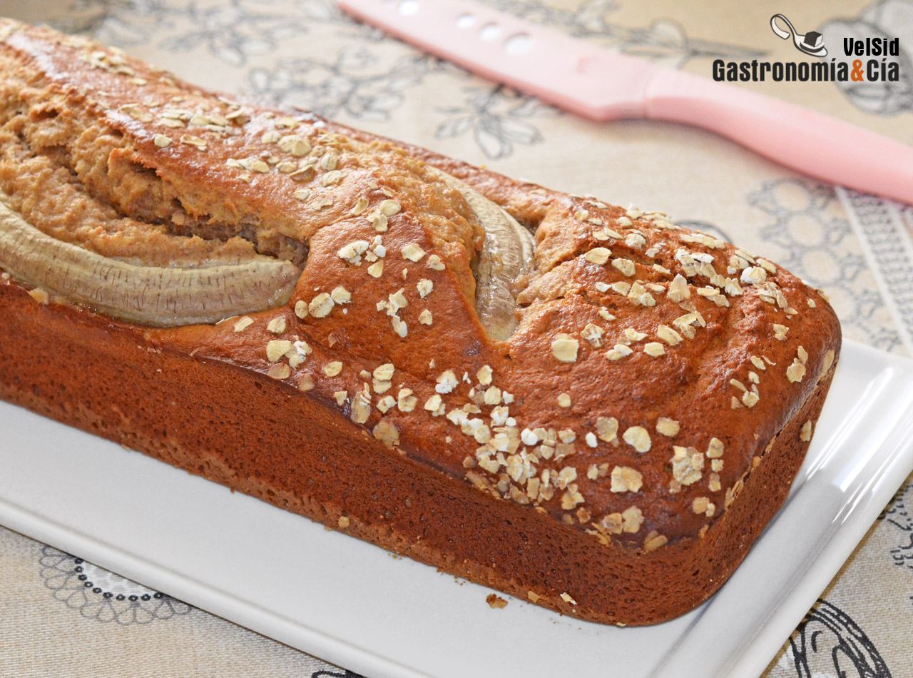 Bizcocho de plátano, espelta y miel