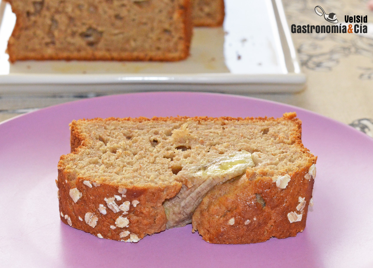 Bizcocho de plátano, espelta y miel