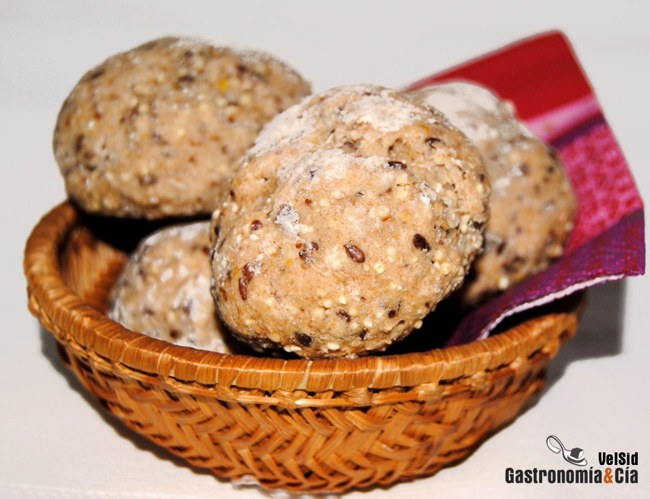 Panecillos de cereales y semillas