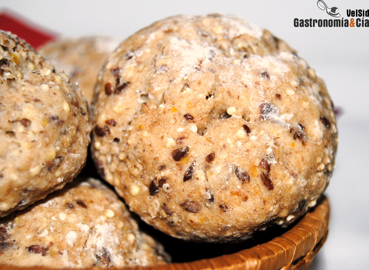 Panecillos de cereales y semillas