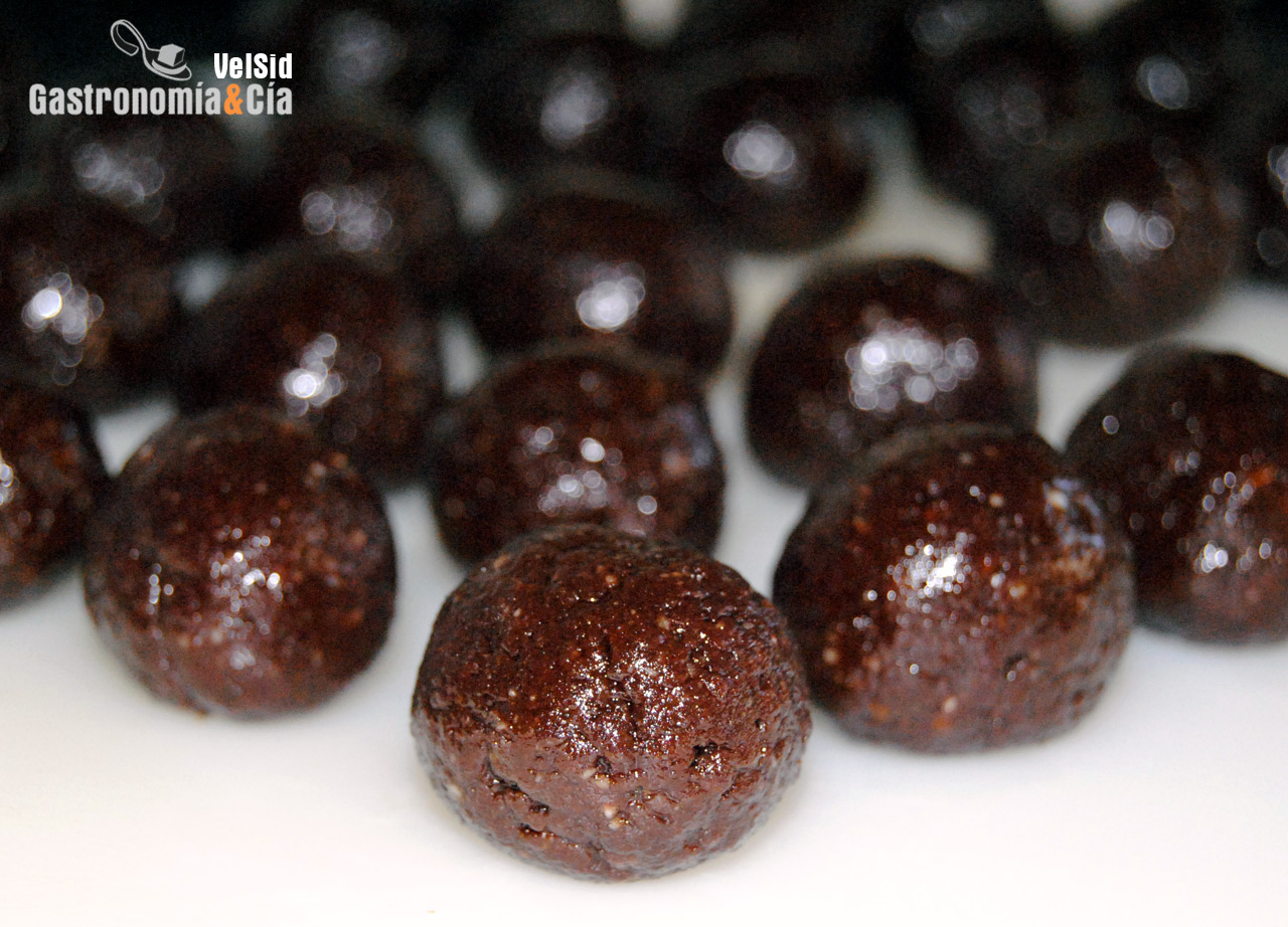 Panellets de chocolate y naranja