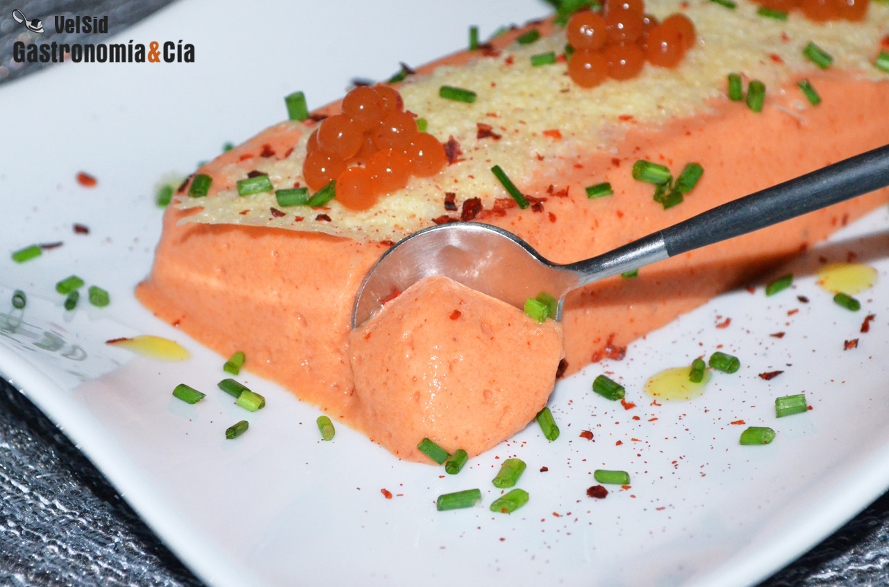 Panna Cotta de pimientos asados con crujiente de queso