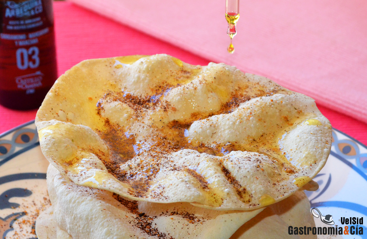 Papadums con especias picantes y aceite de cardamomo, m