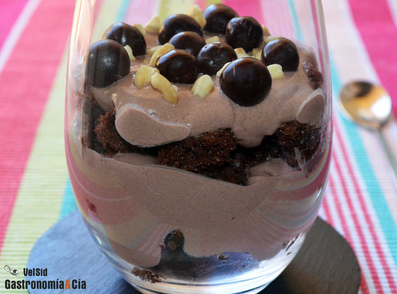 Parfait de chocolate, queso y amaretto