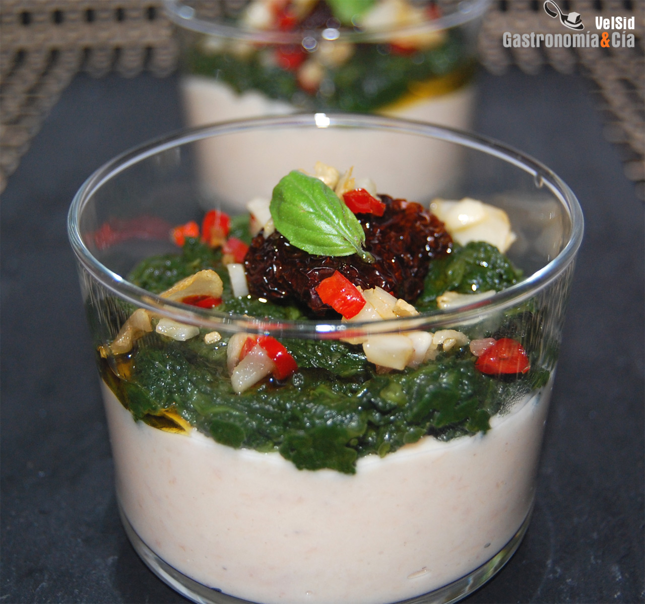 Parmentier de jamón con espinacas