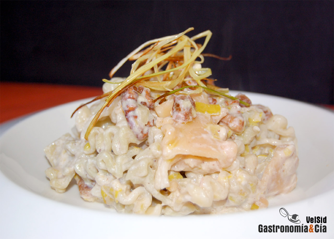 Pasta con salsa de puerro y lima