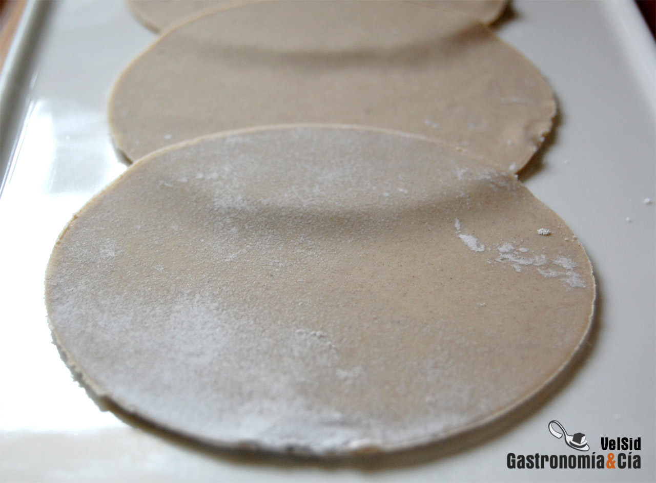 Cómo hacer pasta de trigo sarraceno