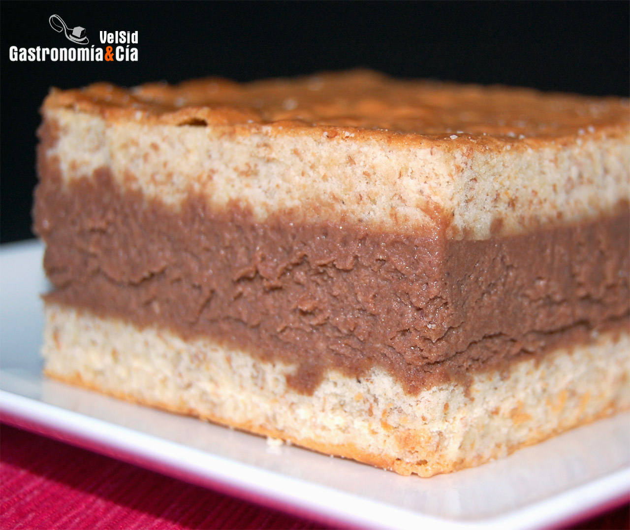 Pastel con mousse de gianduja