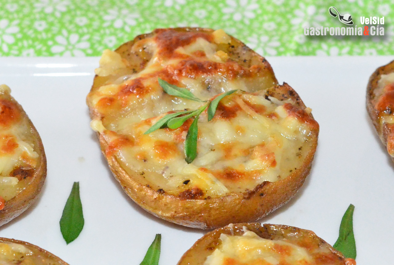 Patatas al horno gratinadas, con clavo y estragón