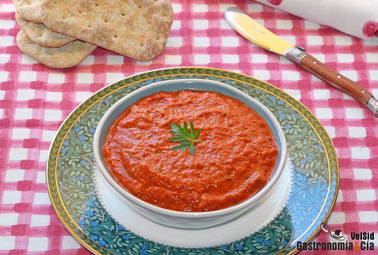 Paté de pimientos y ajos asados