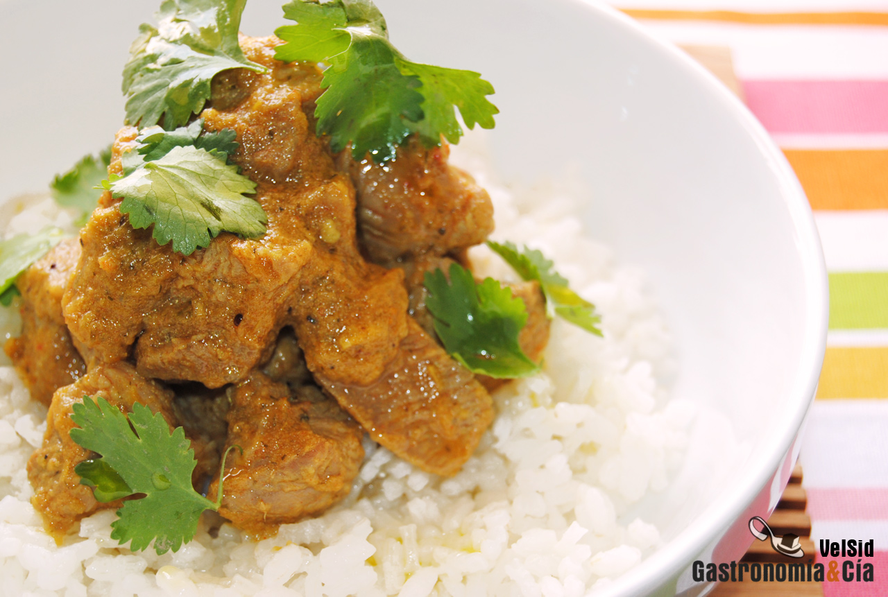 Pavo al curry Hinleh