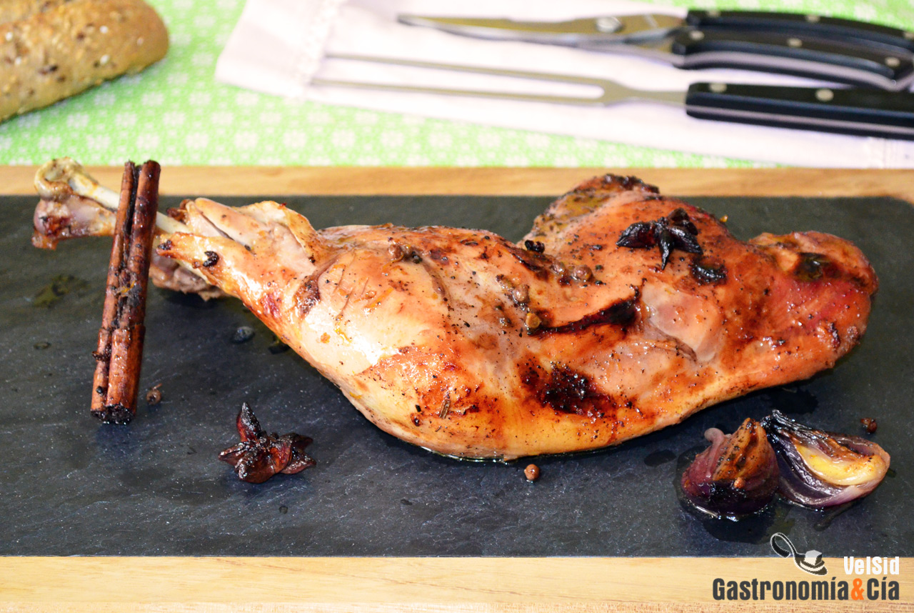 Pierna de pavo con Oporto y naranja