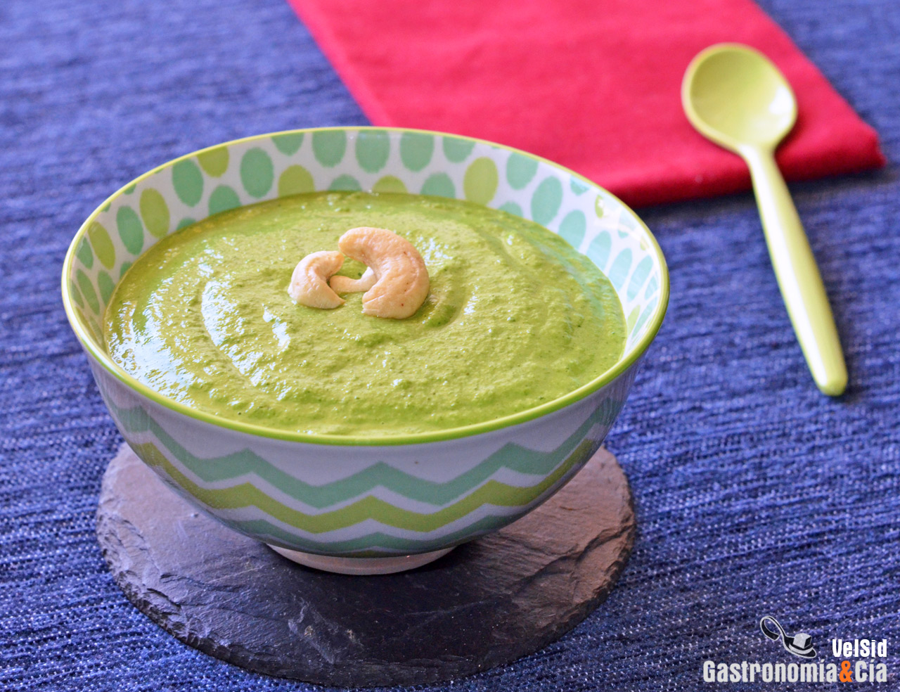 Pesto de espinacas y anacardos