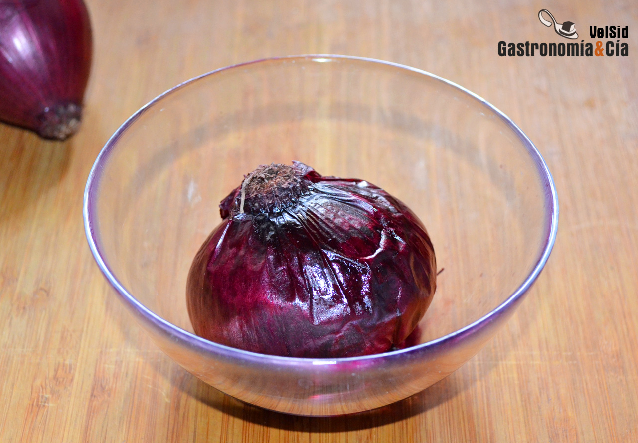 Pétalos de cebolla morada