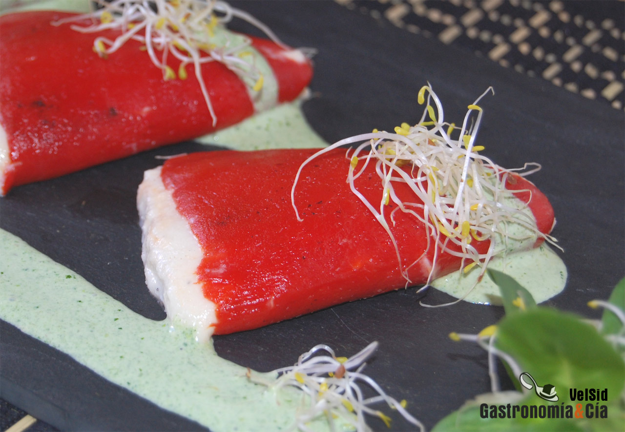 Pimientos del piquillo rellenos de brandada de bacalao