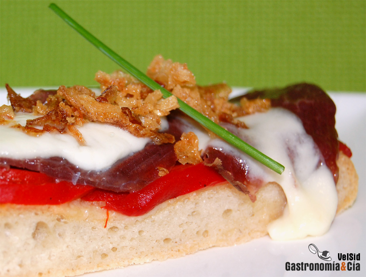 Pincho de cecina y pimiento confitado