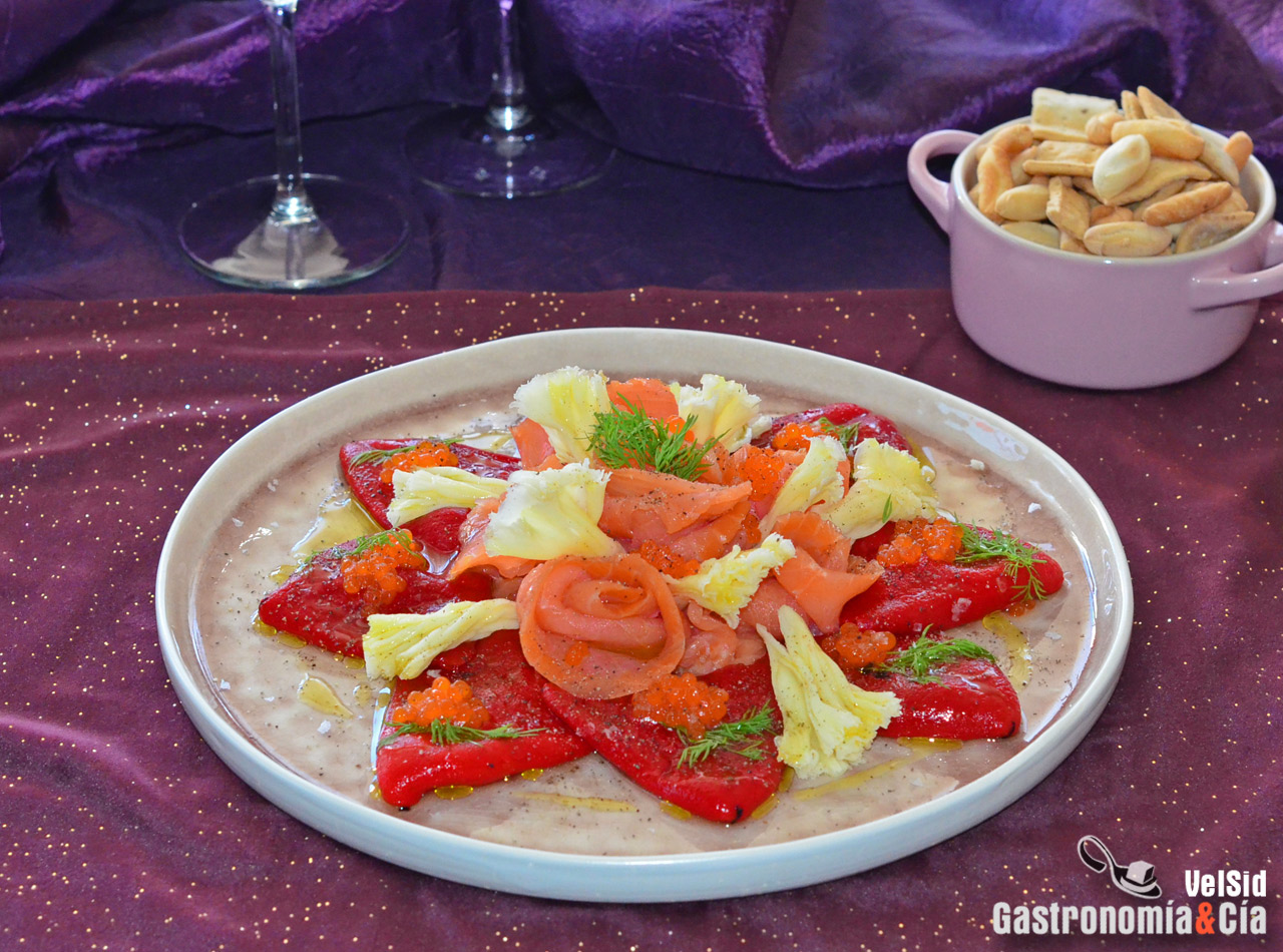 Pimientos del piquillo con salmón ahumado y Tête de Moi