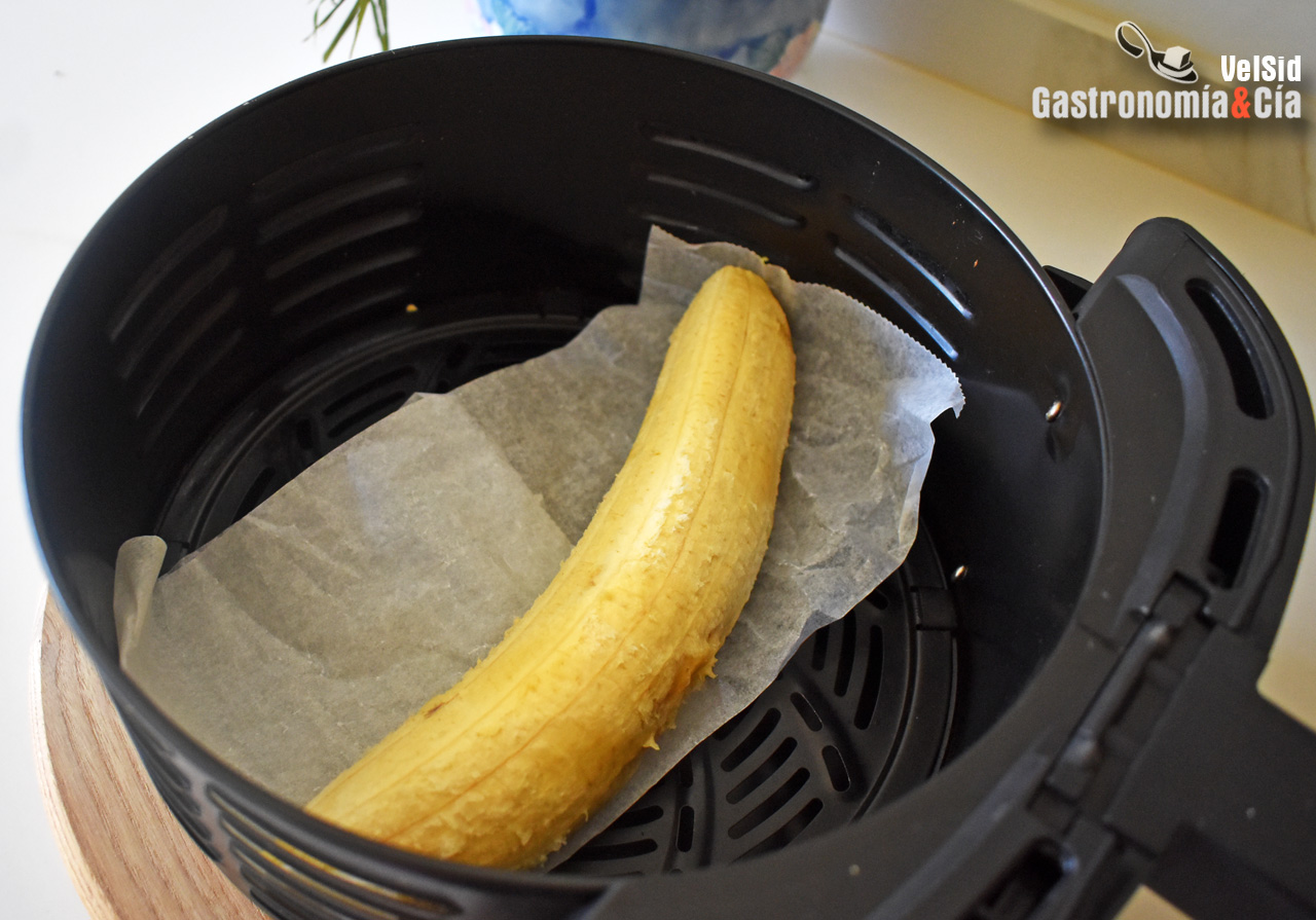 Plátano macho relleno con pavo ahumado y queso